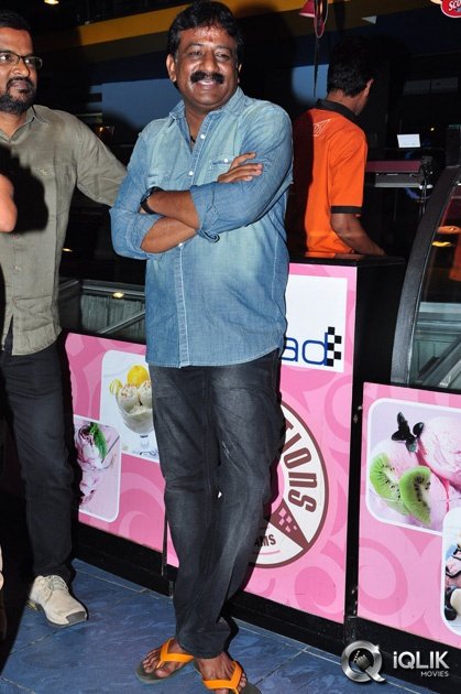 Celebrities-at-Dikkulu-Choodaku-Ramayya-Movie-Premiere-Show